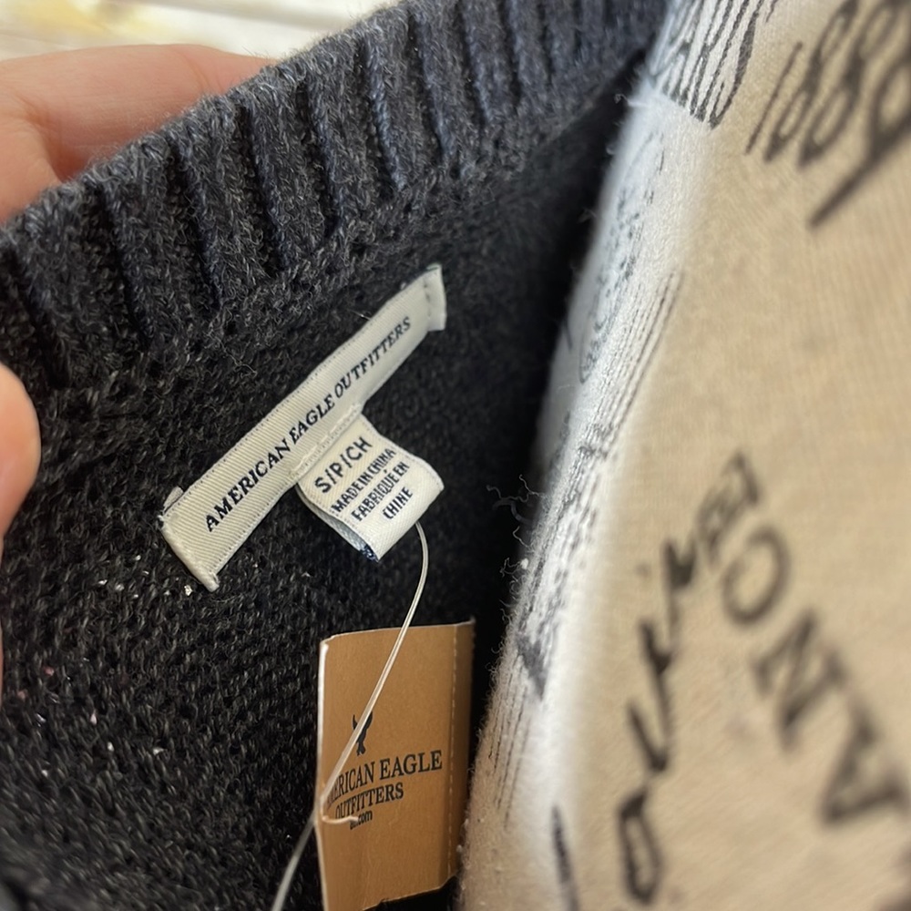 NWT AE sweater top - Picture 4 of 6